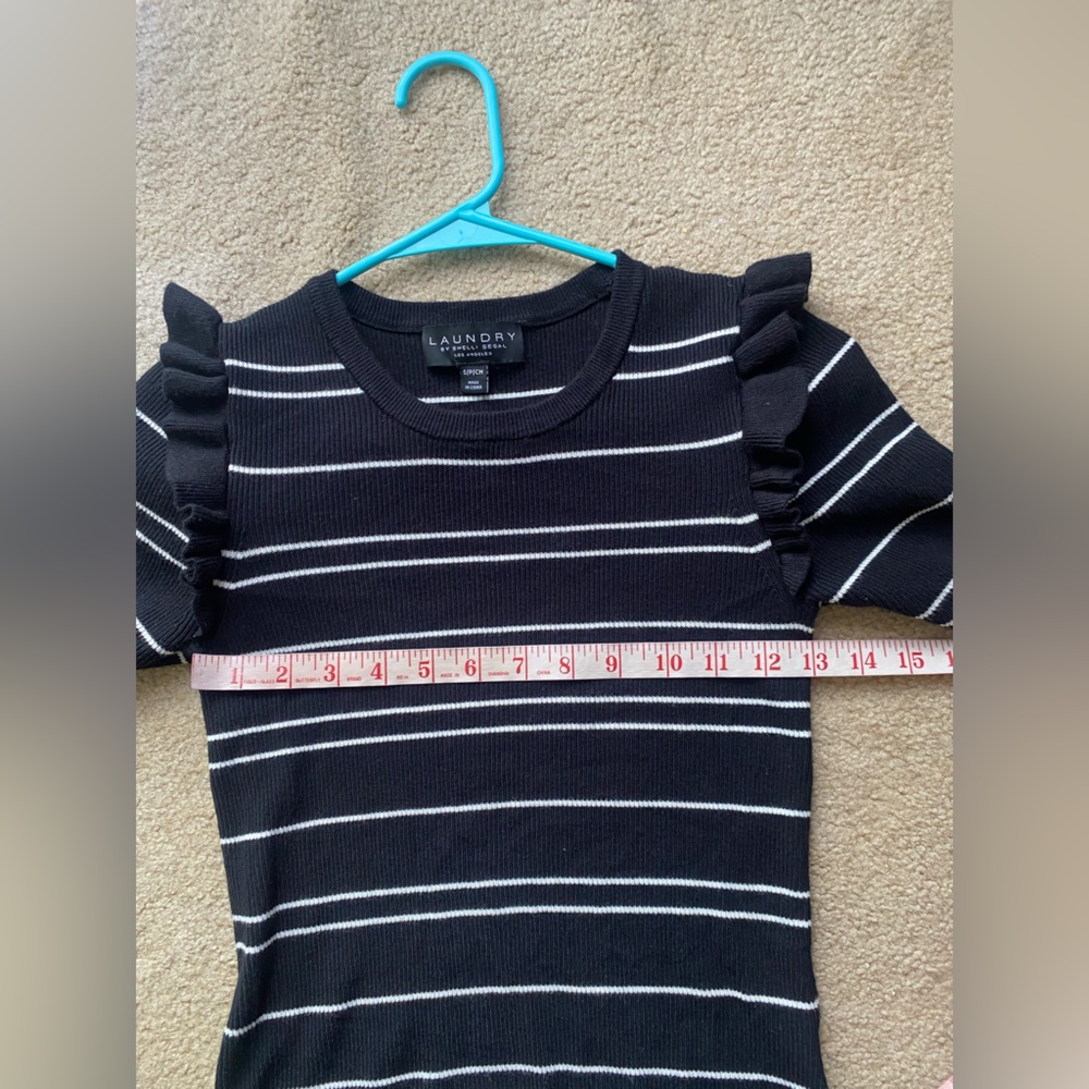 Laundry Shelli Segal black white stripe knit ruffle short sleeve blouse - Picture 13 of 13